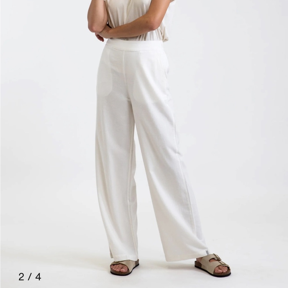 White High Waisted Wide Leg Pant